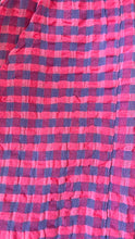 Load image into Gallery viewer, Gingham seersucker barrel trousers (pink/lilac)