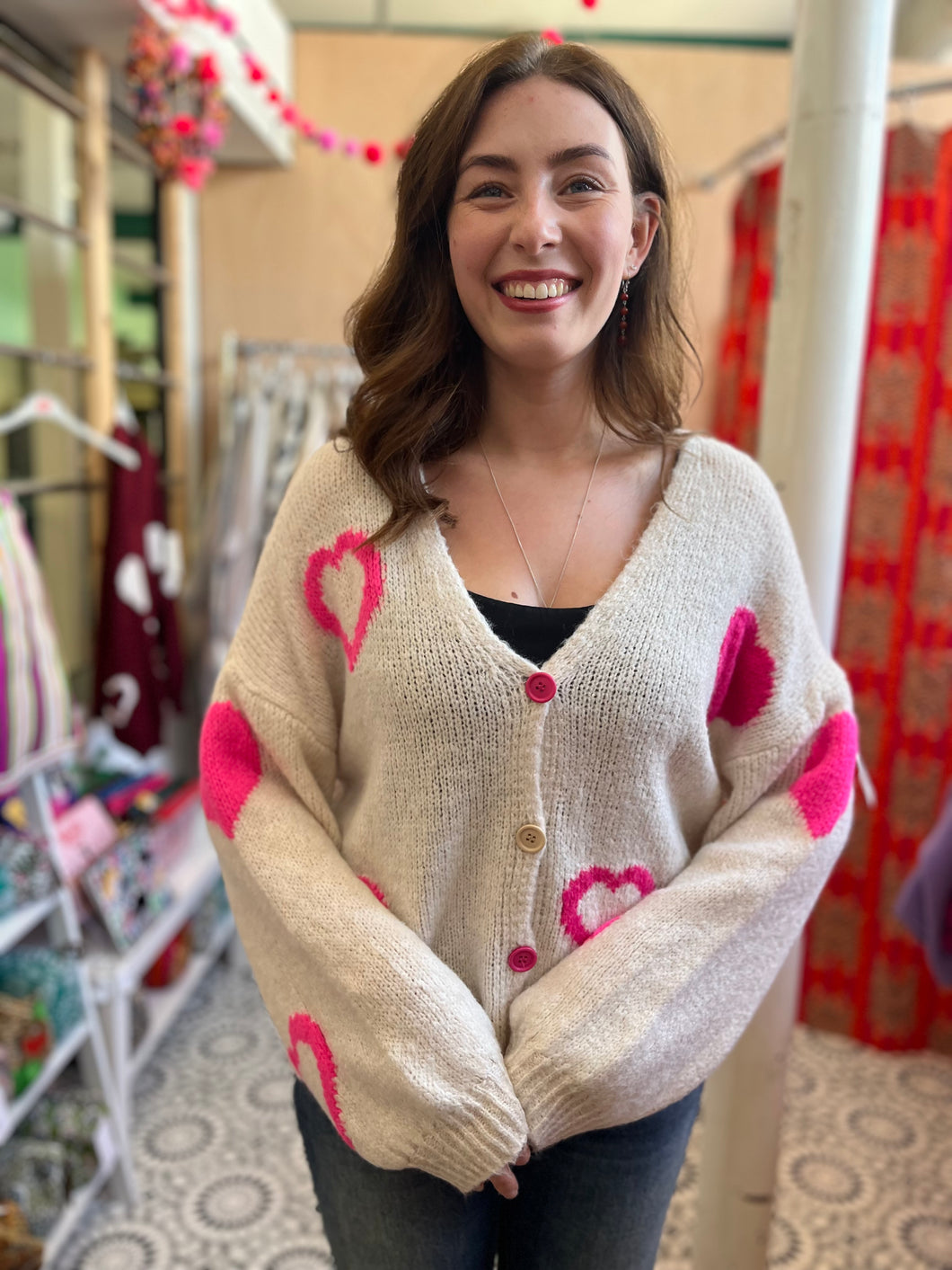 LIBBY Love Cardigan (off white/pink)
