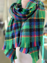 Load image into Gallery viewer, MIA Checked scarf (green)
